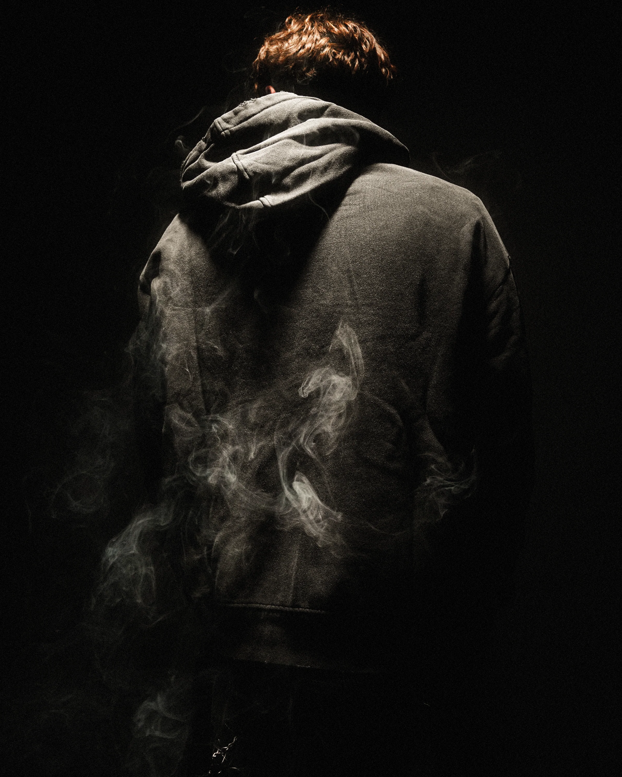 1968 (NOIR) HOODIE - Image 6