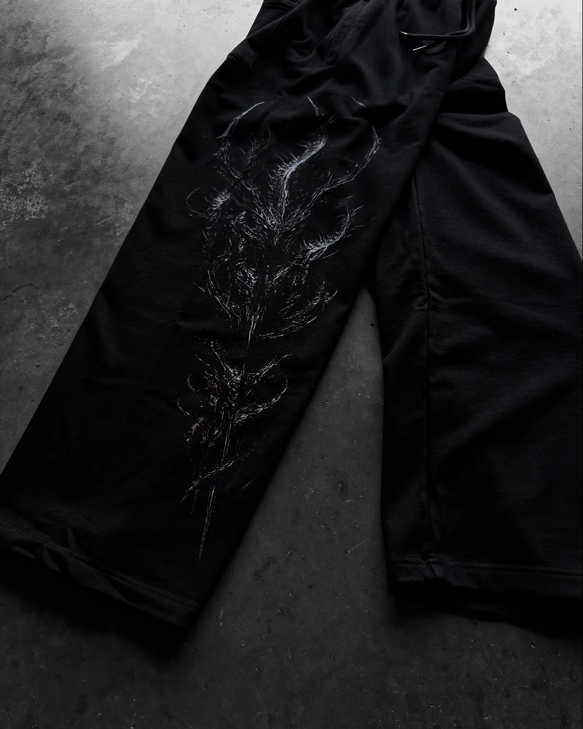 "BLIGHT" ULTRA BAGGY SWEATS (RESTOCKED) - Image 7