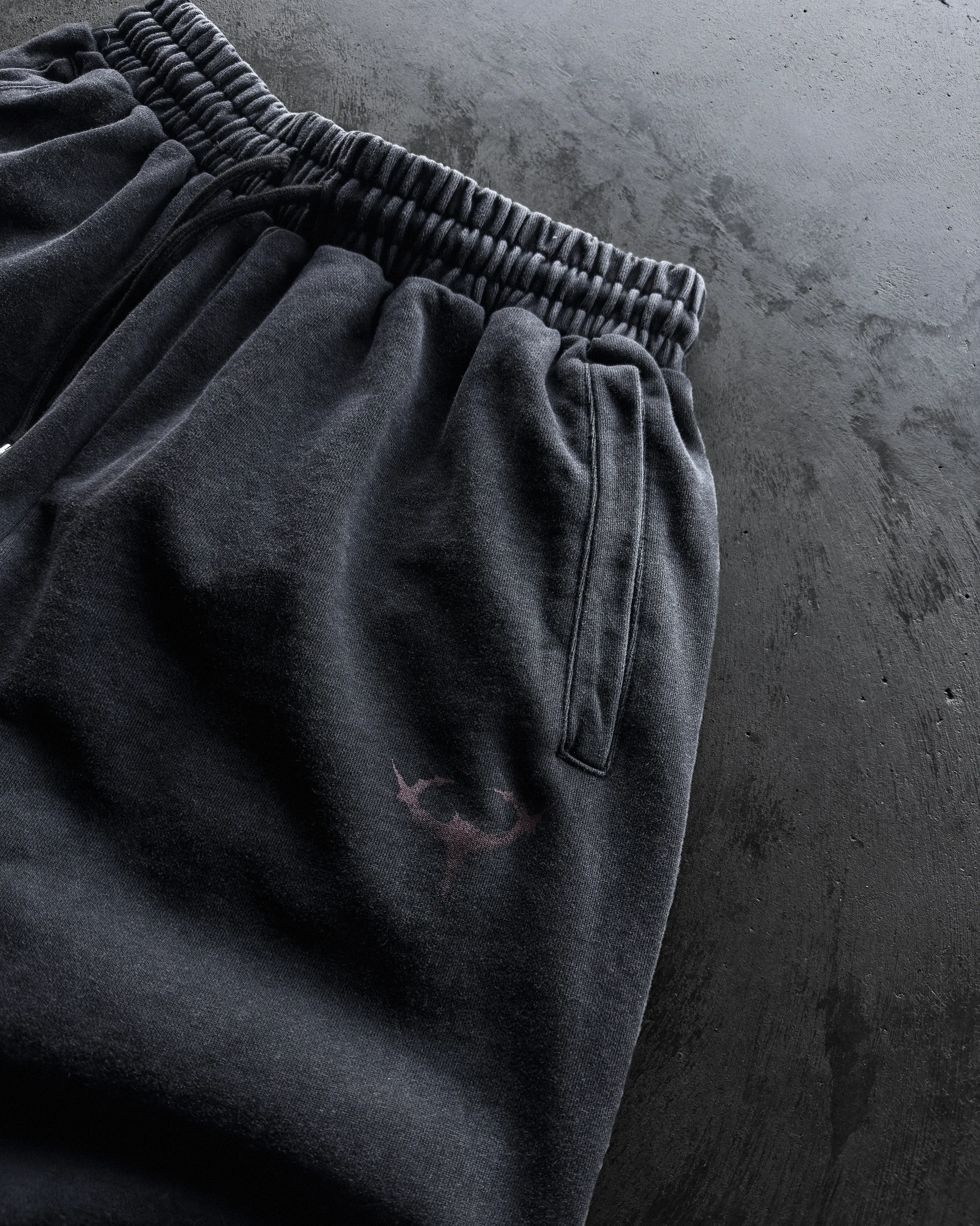 "FANG" ULTRA BAGGY SWEATS (NEW ARRIVAL) - Image 12