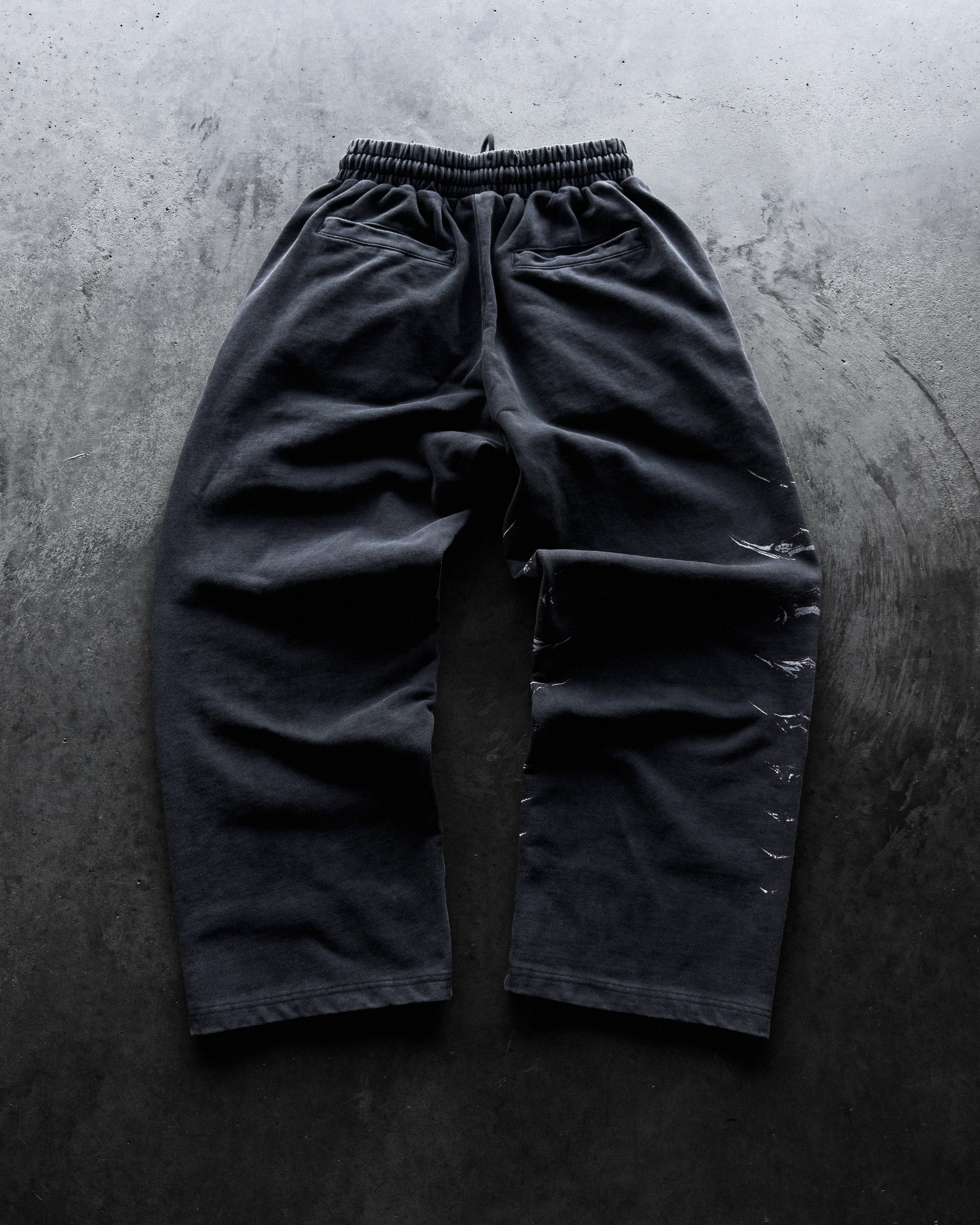 "FANG" ULTRA BAGGY SWEATS (NEW ARRIVAL) - Image 13