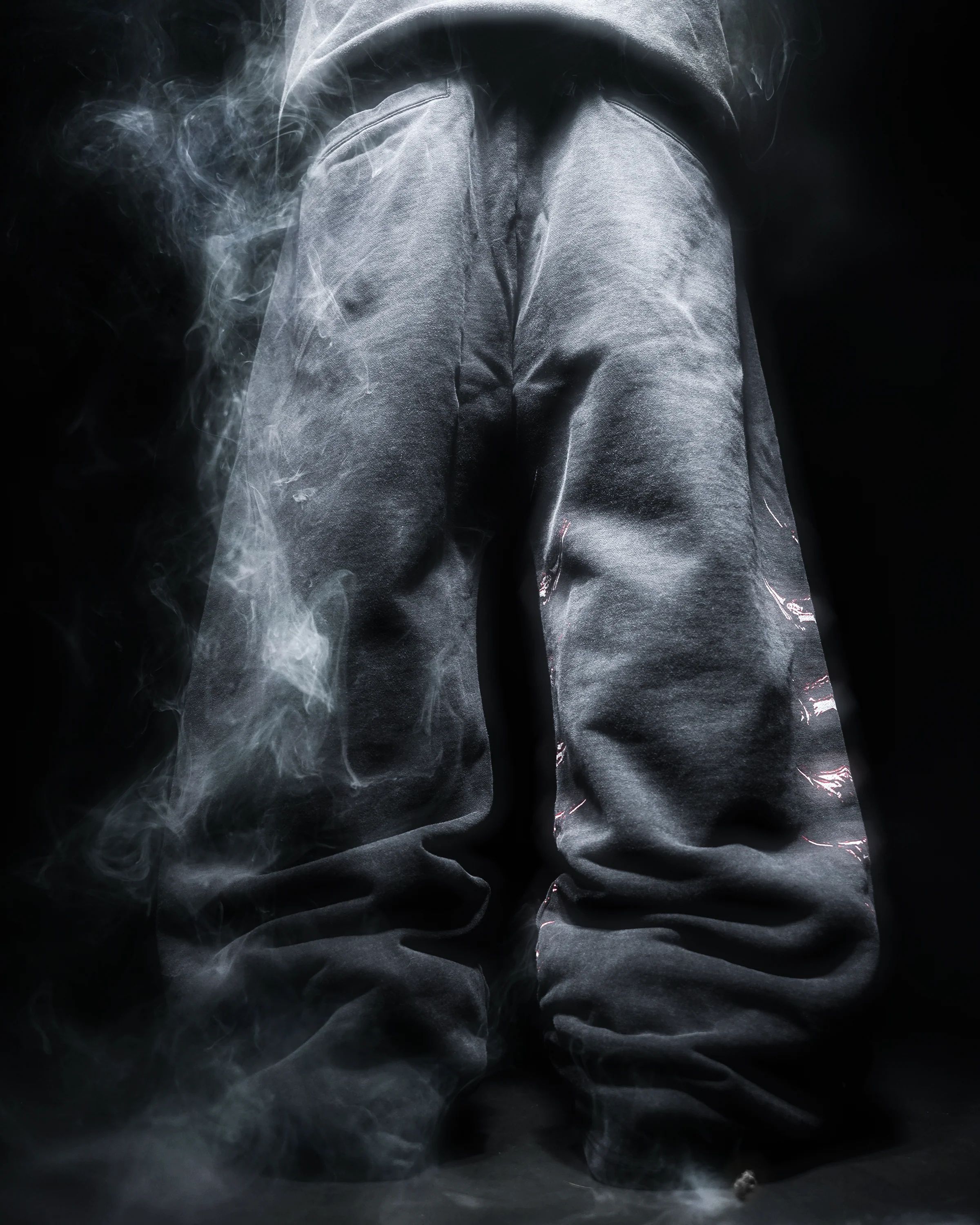 "FANG" ULTRA BAGGY SWEATS (NEW ARRIVAL) - Image 3