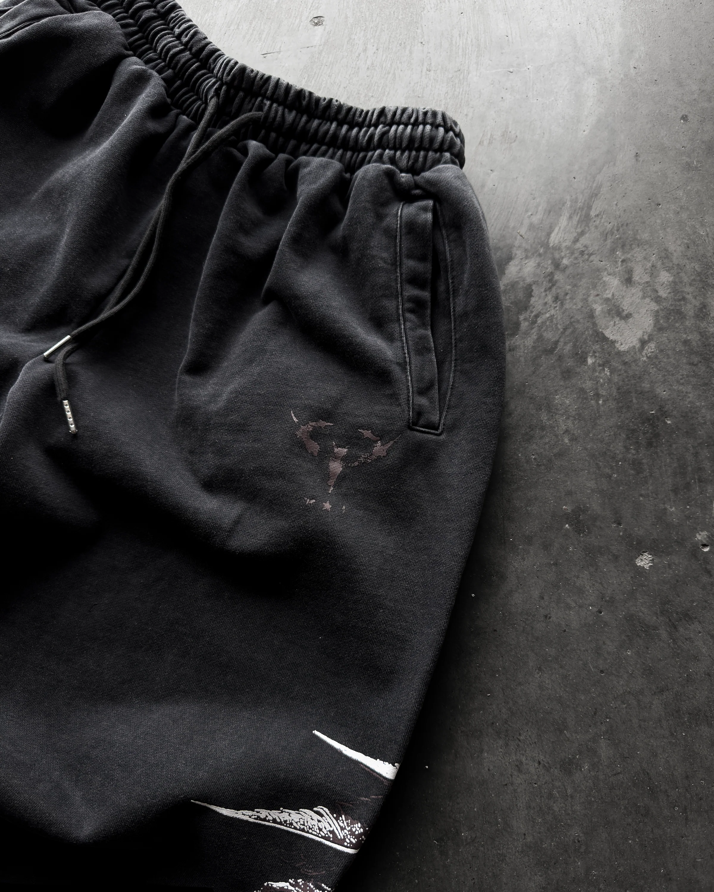 "RAVENFALL" ULTRA BAGGY SWEATS - Image 9