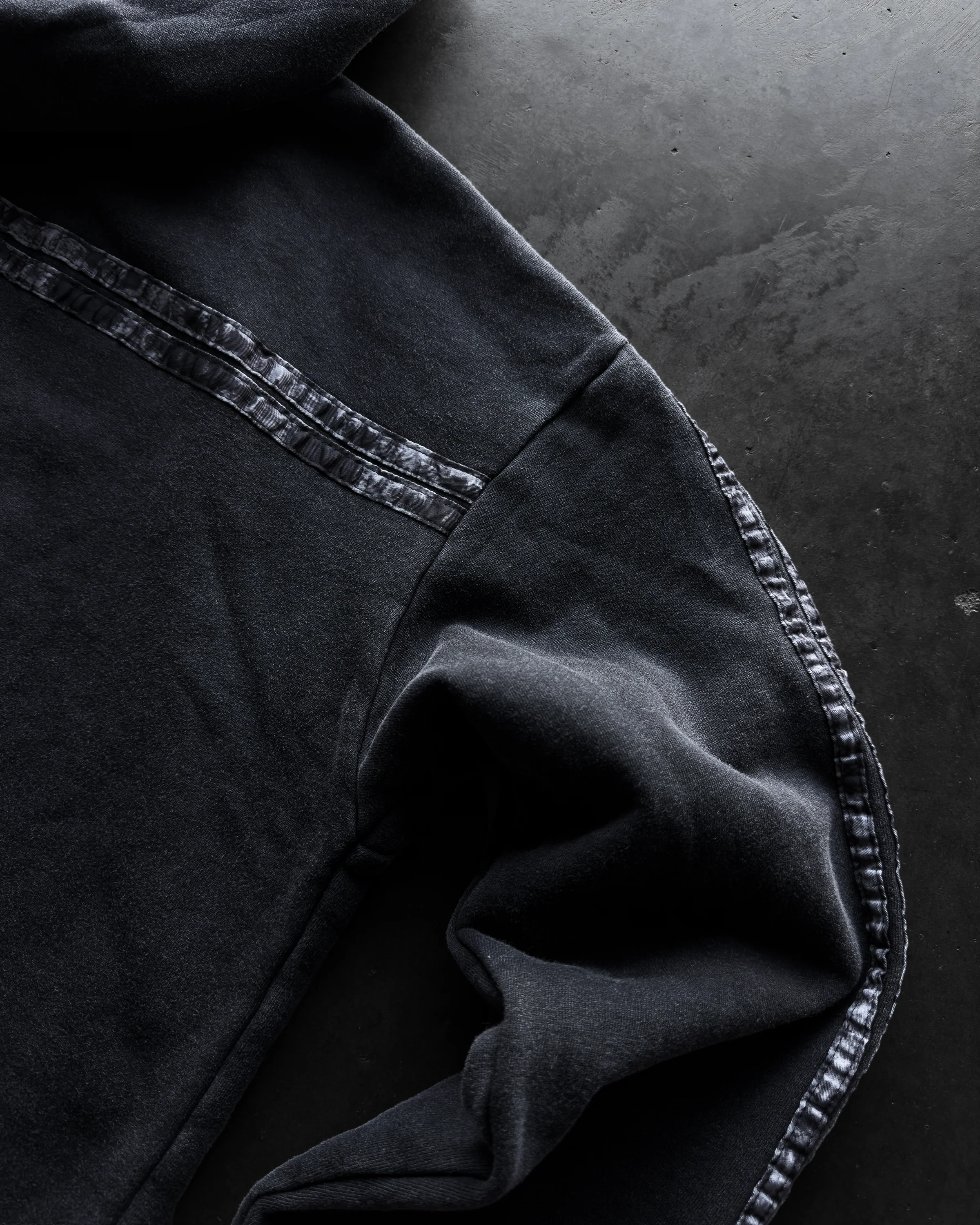 "SLASHER" HOODIE - Image 10