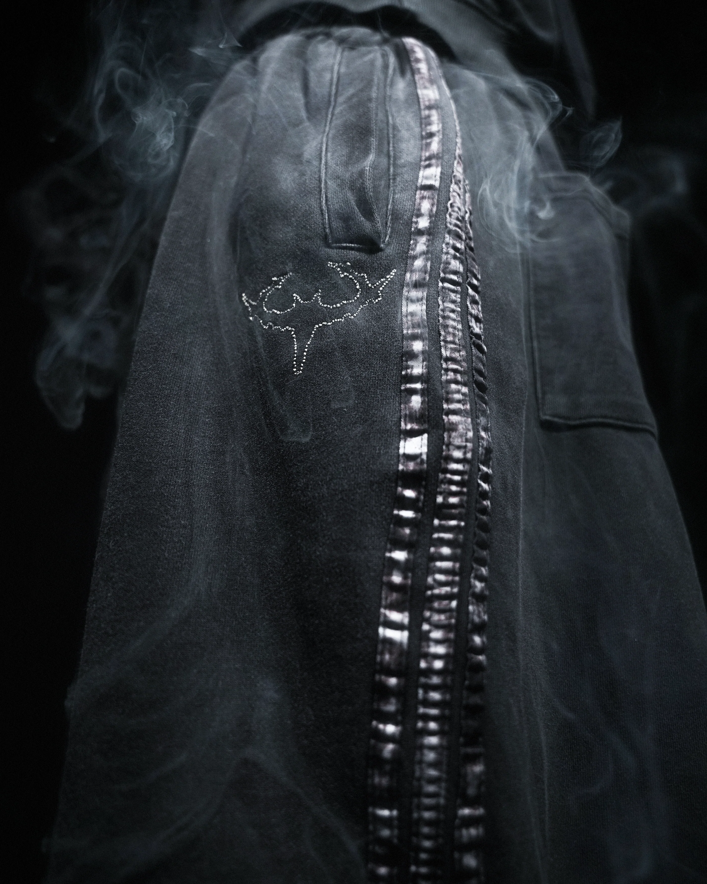 "SLASHER" ULTRA BAGGY SWEATS - Image 3